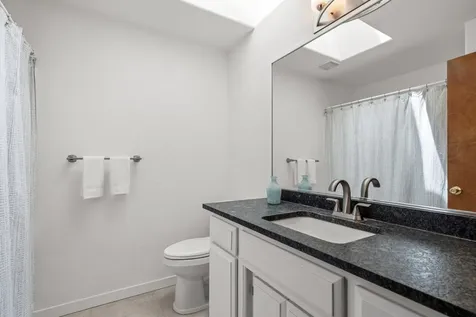 184 Meadow View Drive Phoenix OR 97535