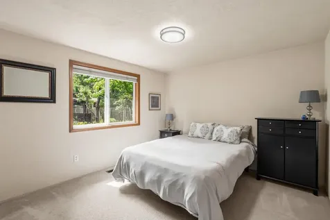184 Meadow View Drive Phoenix OR 97535