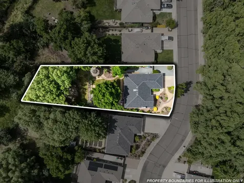 184 Meadow View Drive Phoenix OR 97535
