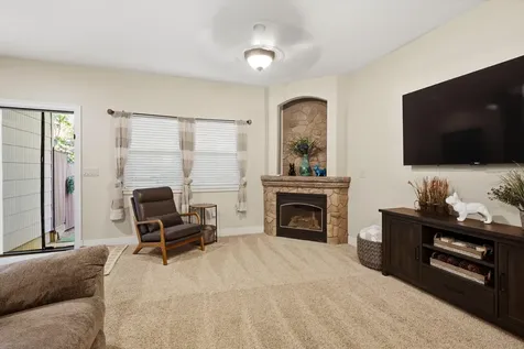 692 SE Vine Maple Lane Grants Pass OR 97527