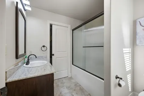 692 SE Vine Maple Lane Grants Pass OR 97527