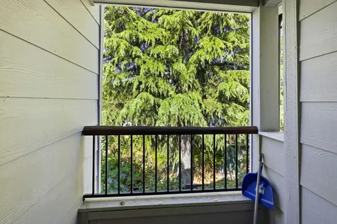 692 SE Vine Maple Lane Grants Pass OR 97527