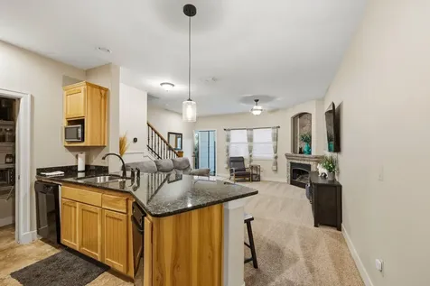 692 SE Vine Maple Lane Grants Pass OR 97527