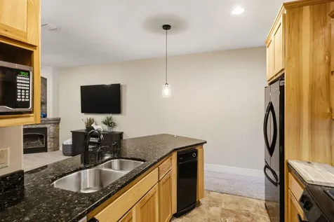 692 SE Vine Maple Lane Grants Pass OR 97527