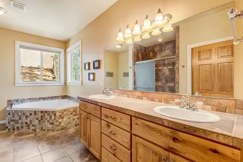 19479 W Campbell Road Bend OR 97702