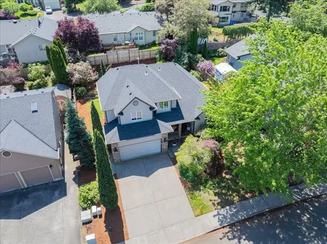 2696 Eastlake Drive SE Salem OR 97306