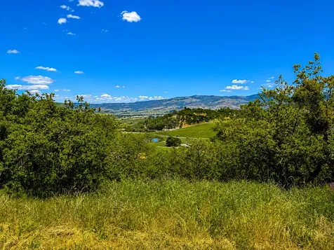 Pioneer Road Medford OR 97501