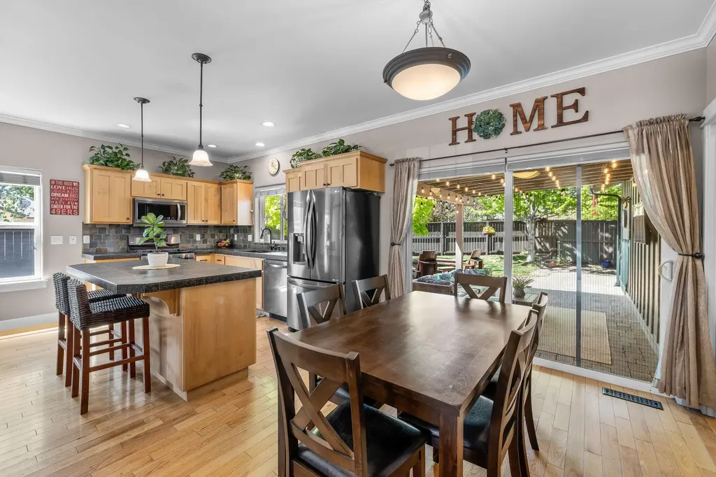 61219 Fairfield Drive Bend OR 97702