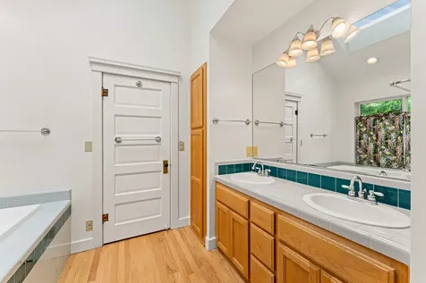 1432 NW Lawnridge Avenue Grants Pass OR 97526
