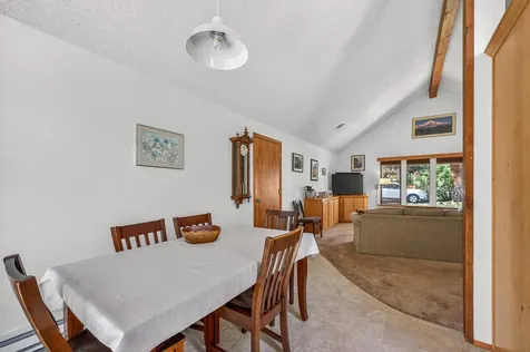 60866 Brosterhous Road Bend OR 97702