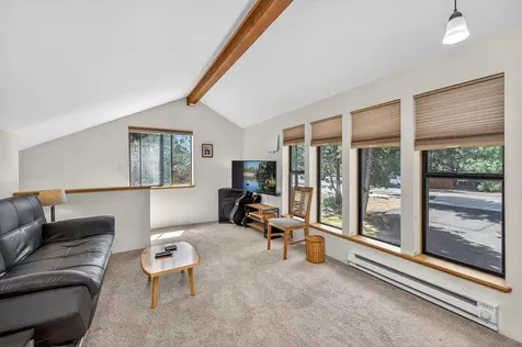 60866 Brosterhous Road Bend OR 97702