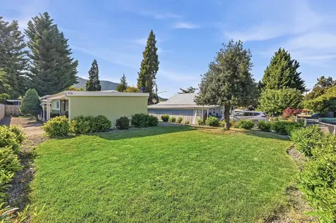 203 Park Street Rogue River OR 97537