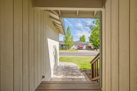 5528 American Avenue Klamath Falls OR 97603