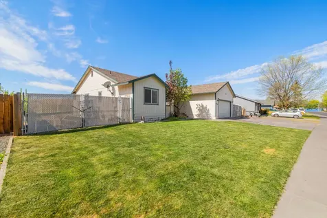 5528 American Avenue Klamath Falls OR 97603