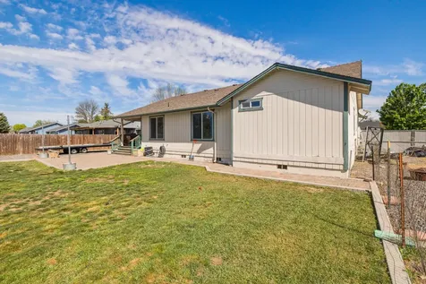 5528 American Avenue Klamath Falls OR 97603