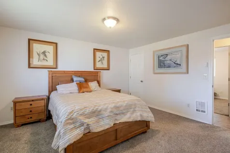 3211 SW Salmon Avenue Redmond OR 97756