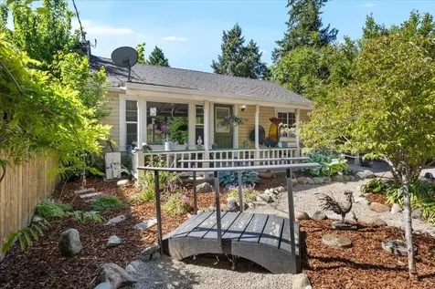 6589 Rogue River Highway Grants Pass OR 97527