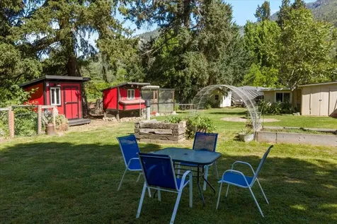 6589 Rogue River Highway Grants Pass OR 97527