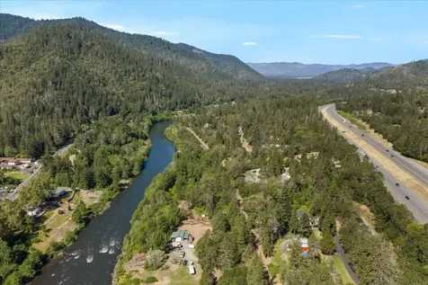 6589 Rogue River Highway Grants Pass OR 97527