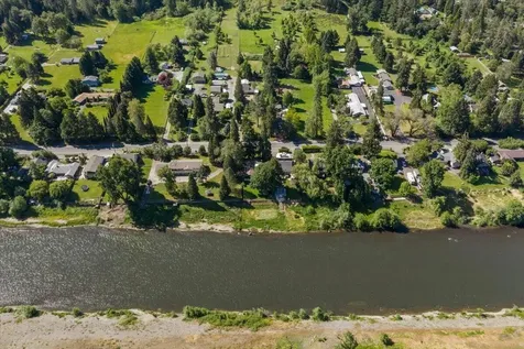 6589 Rogue River Highway Grants Pass OR 97527