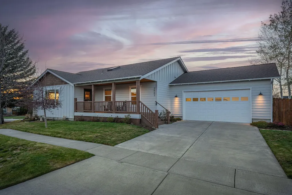 2902 NE Pinnacle Place Bend OR 97701