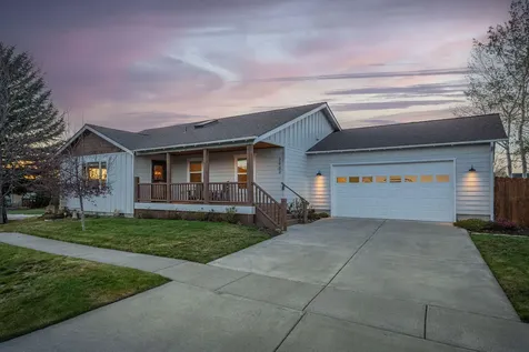 2902 NE Pinnacle Place Bend OR 97701