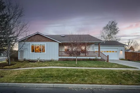 2902 NE Pinnacle Place Bend OR 97701