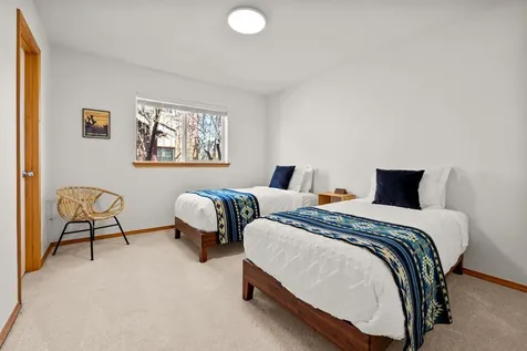 2902 NE Pinnacle Place Bend OR 97701