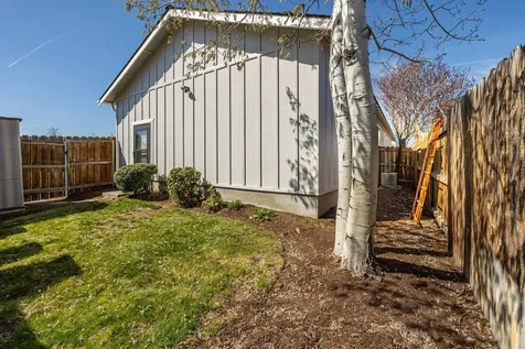 2902 NE Pinnacle Place Bend OR 97701