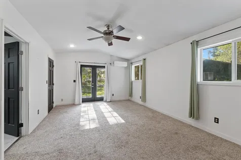 1033 Plumtree Lane Grants Pass OR 97526