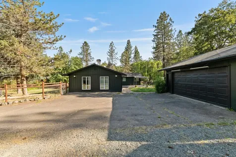 1033 Plumtree Lane Grants Pass OR 97526