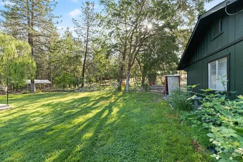 1033 Plumtree Lane Grants Pass OR 97526