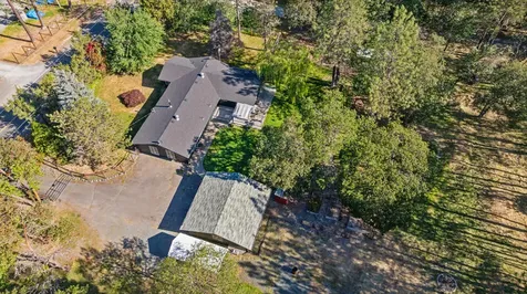 1033 Plumtree Lane Grants Pass OR 97526