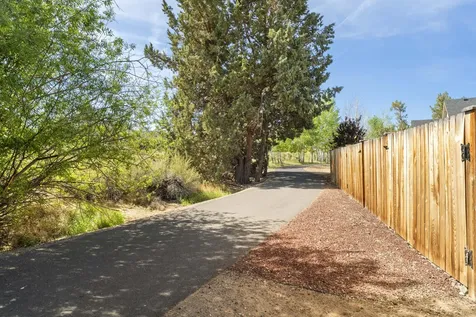 4176 SW 34th Street Redmond OR 97756