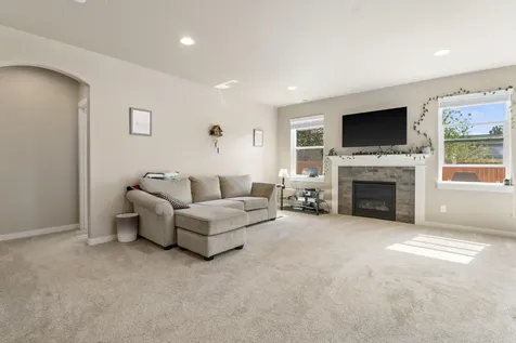 4176 SW 34th Street Redmond OR 97756