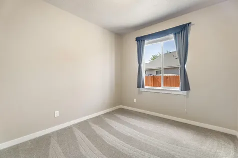 4176 SW 34th Street Redmond OR 97756