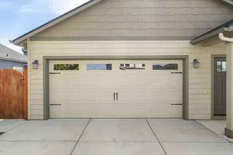 4176 SW 34th Street Redmond OR 97756