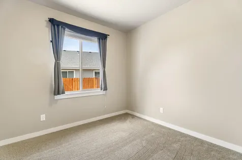 4176 SW 34th Street Redmond OR 97756