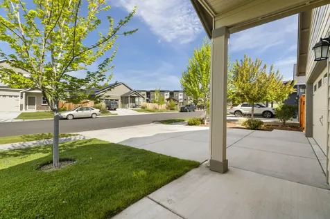 4176 SW 34th Street Redmond OR 97756