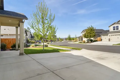 4176 SW 34th Street Redmond OR 97756