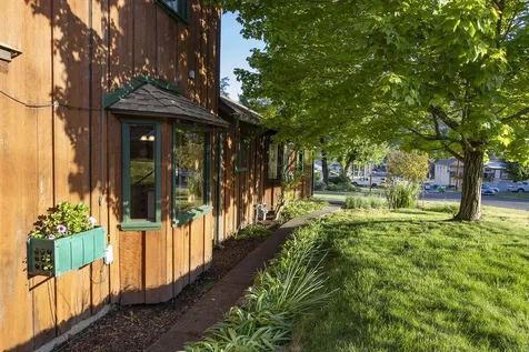 383 N 5th Avenue Gold Hill OR 97525
