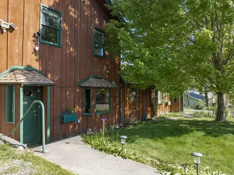 383 N 5th Avenue Gold Hill OR 97525