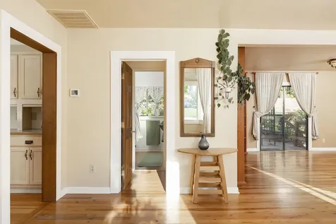 383 N 5th Avenue Gold Hill OR 97525
