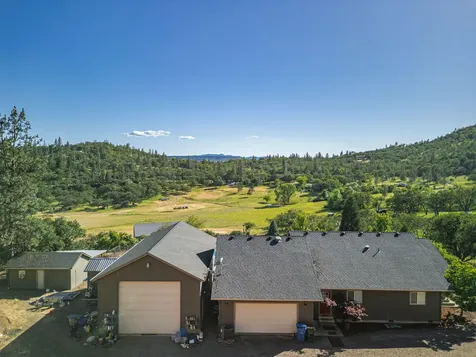 158 Rockingham Circle Eagle Point OR 97524
