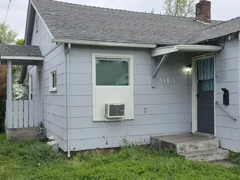 618 SE M Street Grants Pass OR 97526