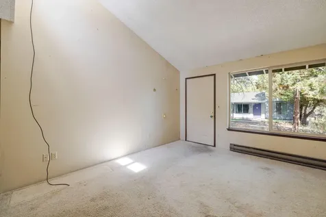 1700 NE Wells Acres Road Bend OR 97701