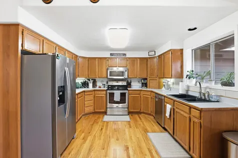 905 NW Regent Drive Grants Pass OR 97526