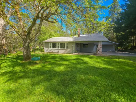 1570 Sleepy Hollow Loop Grants Pass OR 97527