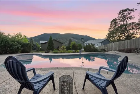305 Woodville Way Rogue River OR 97537