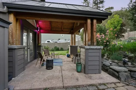 305 Woodville Way Rogue River OR 97537